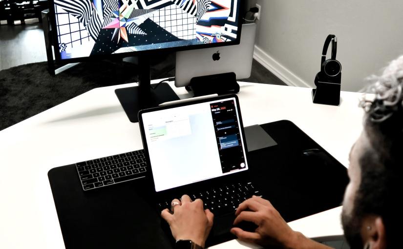 <strong>Mobile App Design Company Vs UX Design&nbsp;Agency</strong>